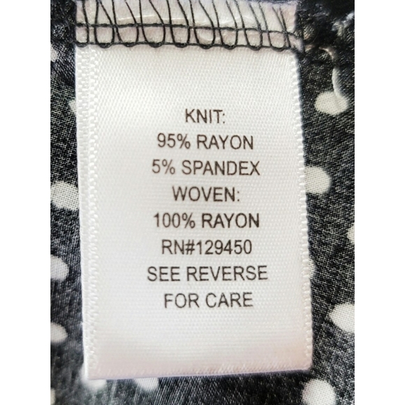 Croft & Barrow Black and Polka-dot Tee size XL - Picture 5 of 6